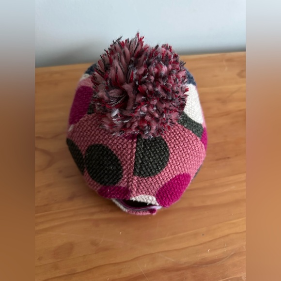 Chic women’s Pom-Pom Hat - Pink and Gray - Picture 4 of 10